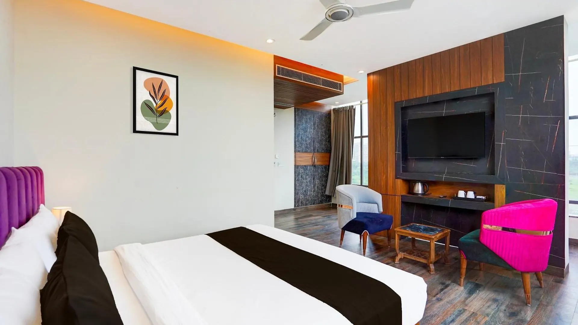 Hotel Ivy Plaza New Delhi