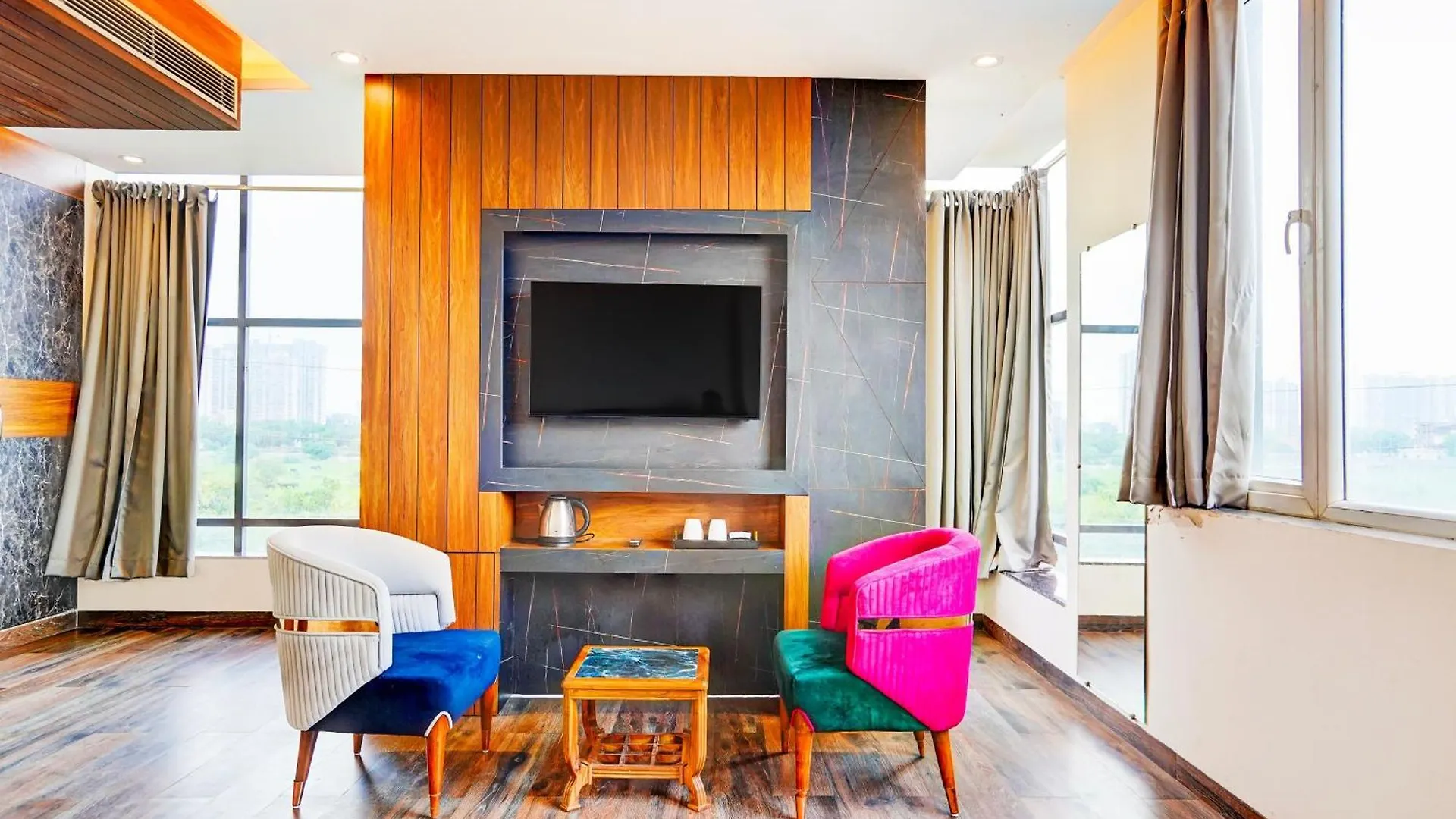 Hotel Ivy Plaza New Delhi