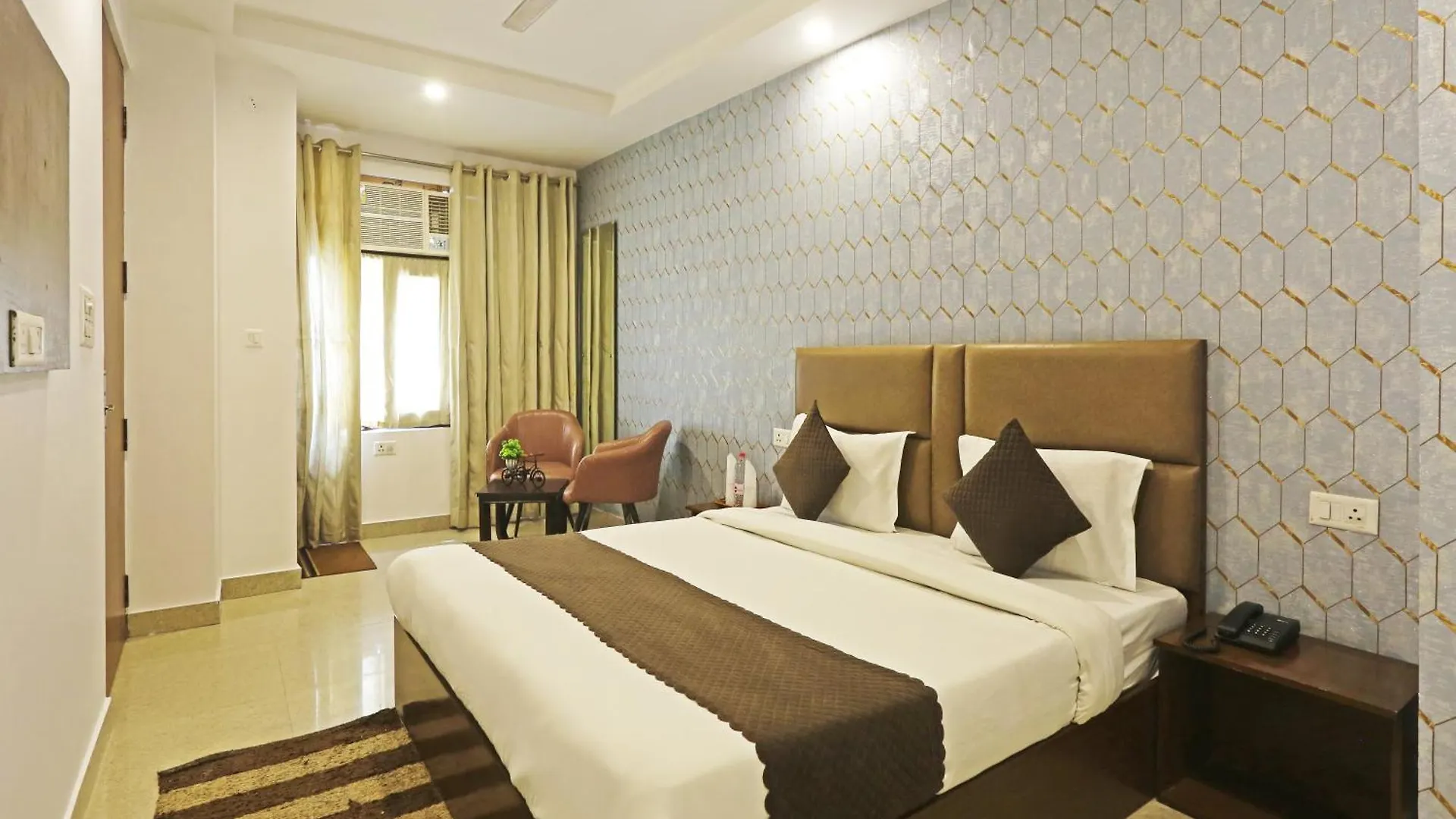 Hotel Ivy Plaza New Delhi