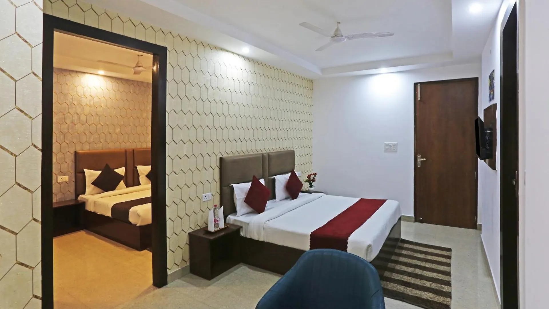 Hotel Ivy Plaza New Delhi