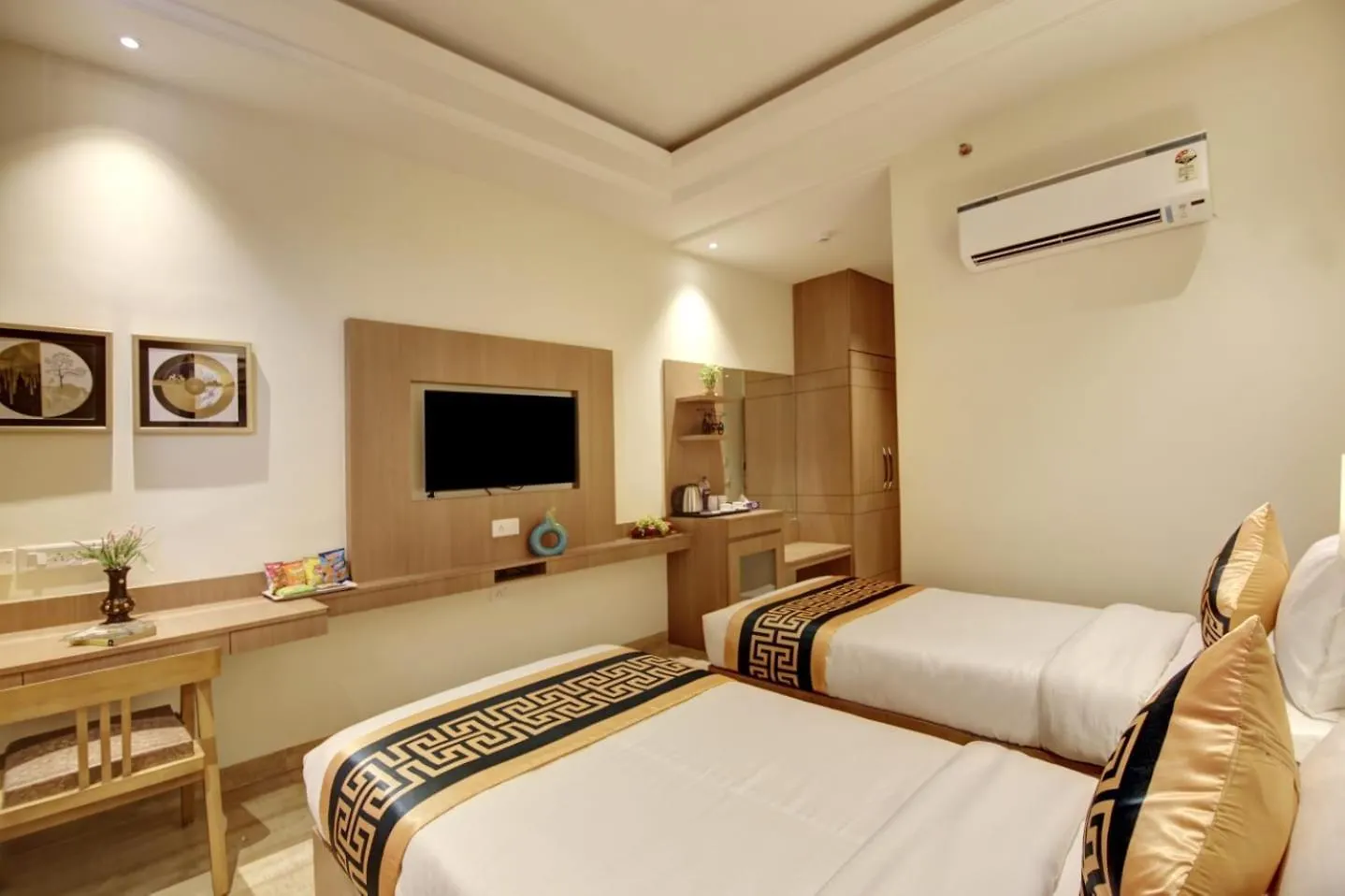 Hotel Ivy Plaza New Delhi