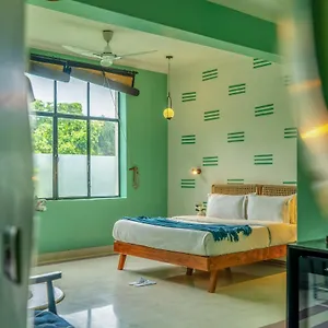 Minimalist One Hauz Khas Village Nueva Delhi
