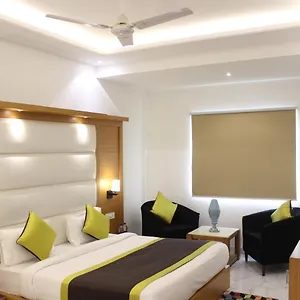 Aero Star Near Delhi Airport Neu-Delhi